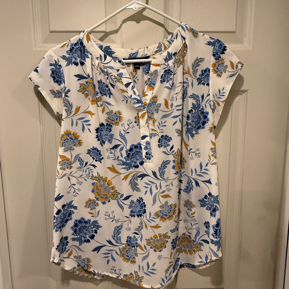 41 Hawthorn Floral Blue and Yellow Women's Top